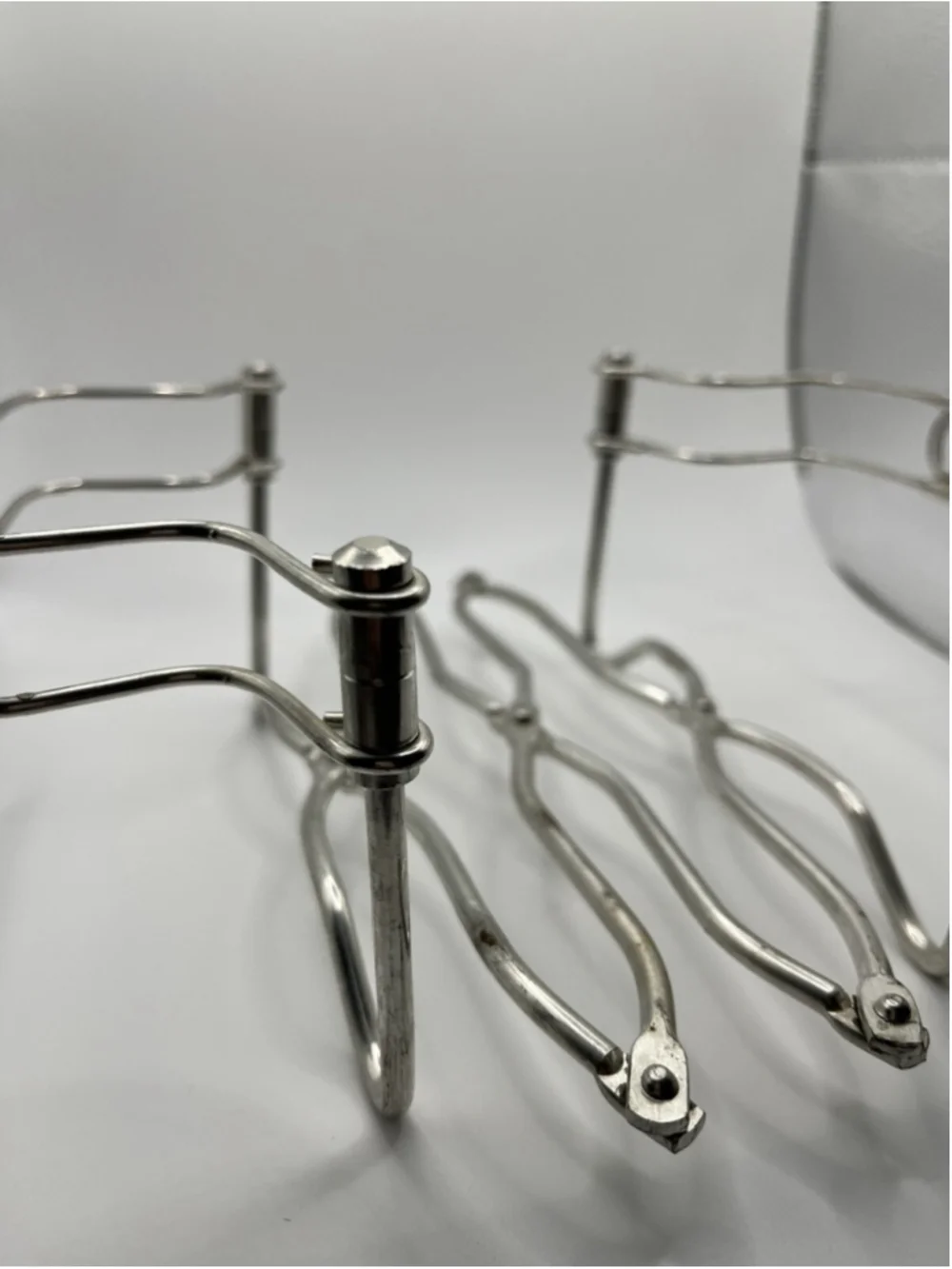 VINTAGE Chrome Silver Expandable Metal Trivet Casserole/Dish Holder ITALY SEE